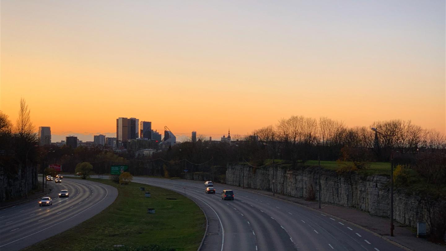 Open highway running toward the horizon